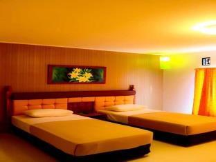 Hotel Indra Djaya Cisarua Kültér fotó